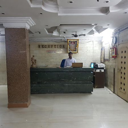 Hotel Surya Palace Kottagudem Exterior photo